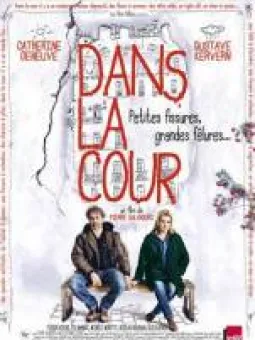 Dans la cour